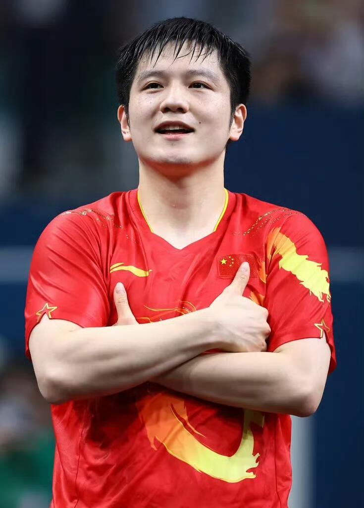 樊振东夺冠语录不屈的意志突出重围 奥委会翻出樊振东巴黎夺冠视频，那句 “意志带你