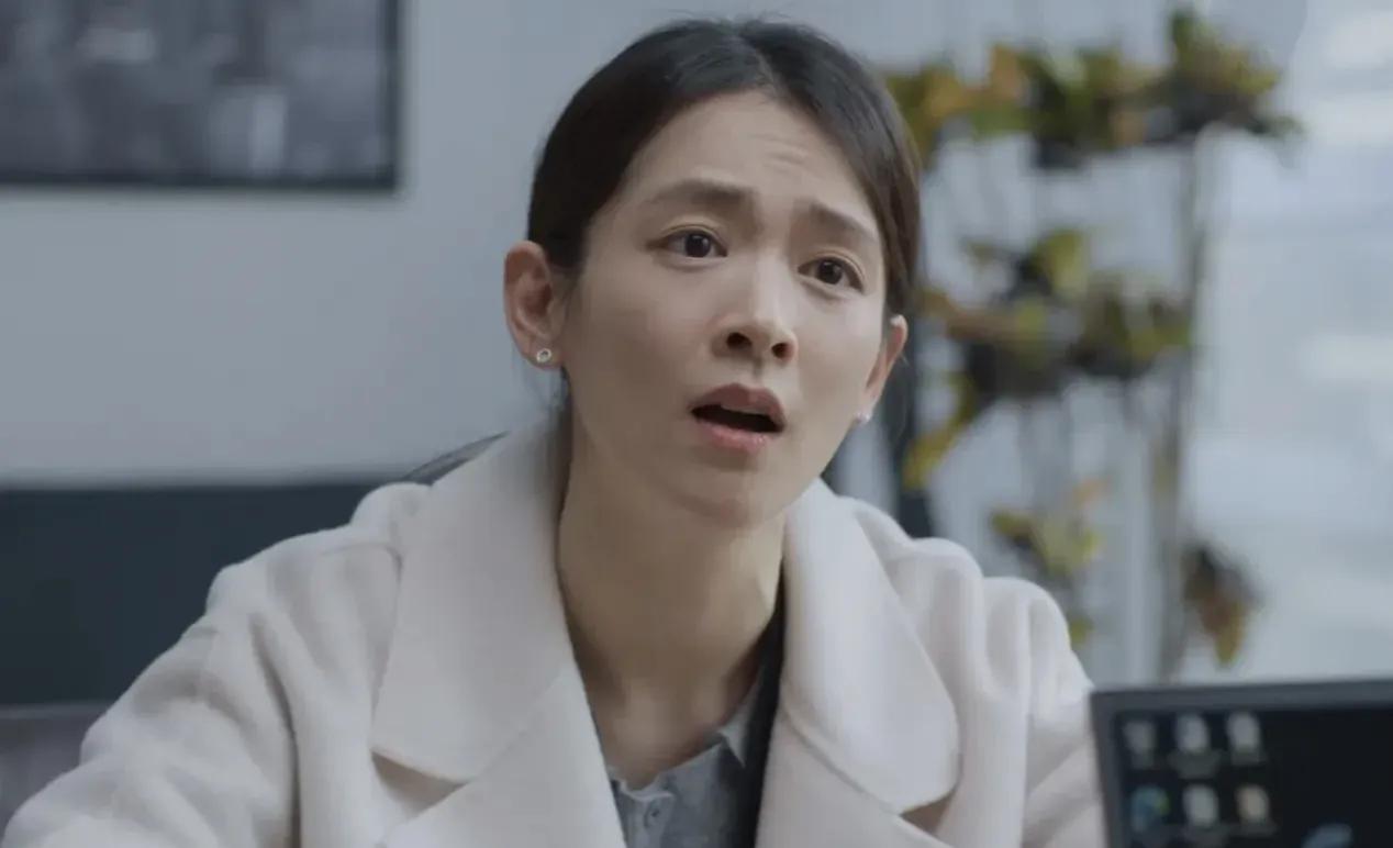 最近《凡人歌》里沈磊和谢美蓝这对，看得不少人心里堵得慌。

沈磊条件其实不算差。