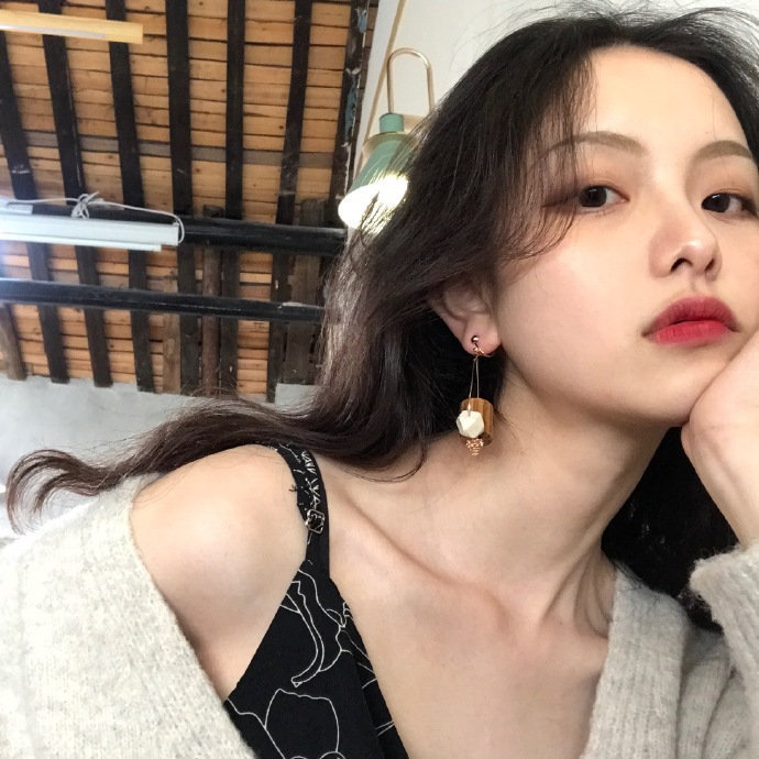 别希望过度，止于适度和有所保留，其实挺好的。 