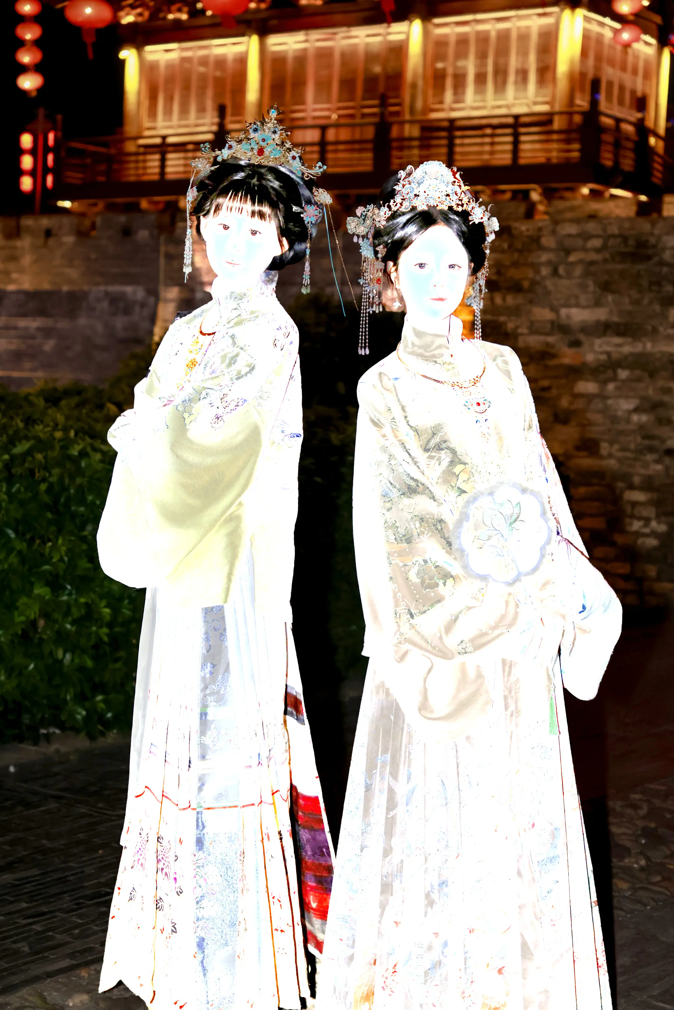 小姐姐介绍闺蜜来找我拍，拍完后十分满意，说让我等着，下次多叫人几个闺蜜一起找我拍