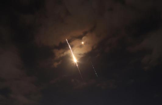 死伤逼近5000人，防线全被击穿，以色列损失太惨重想停战，放弃颠覆伊朗政权，伊朗