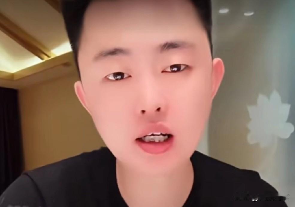 巴扎黑评价“仙家”年货节，口嗨聊ks官方险出错及时打断！

          