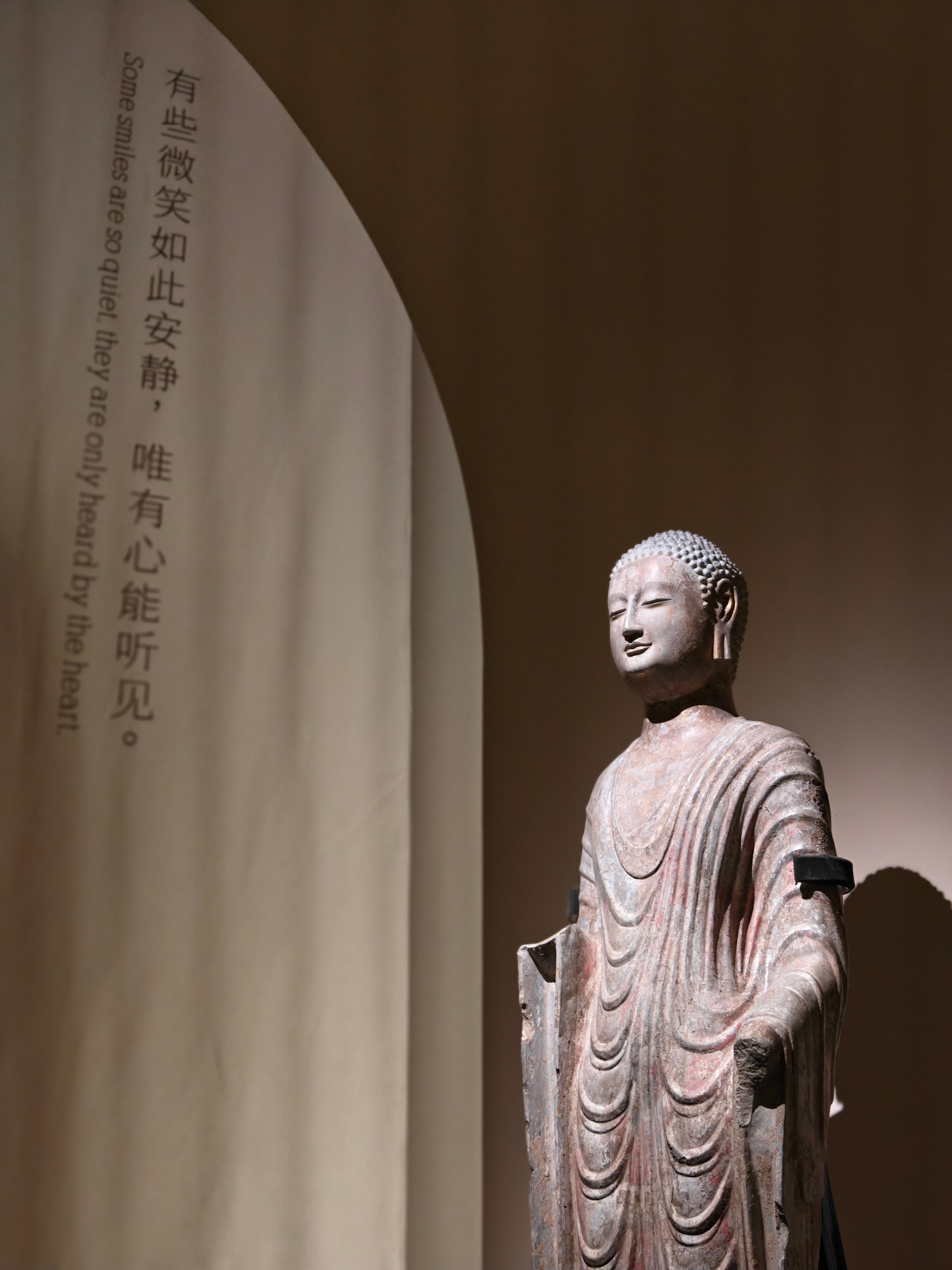 每到一个新的城市，我都会先去博物馆参观，湖南博物馆确实值得，藏品丰富。看的博物馆