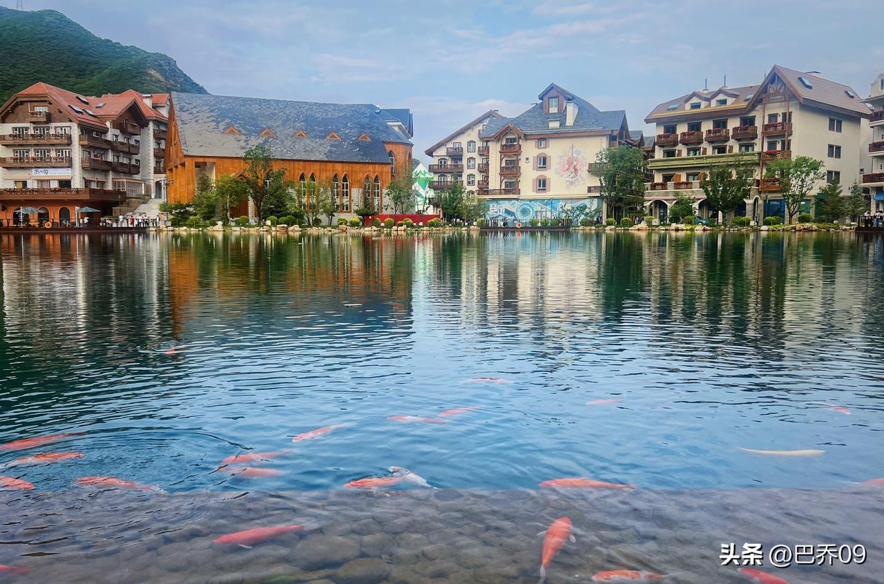 我觉得最戳心、也最真实的答案是这两个：
 
1. 时间
每个人一天都是24小时，