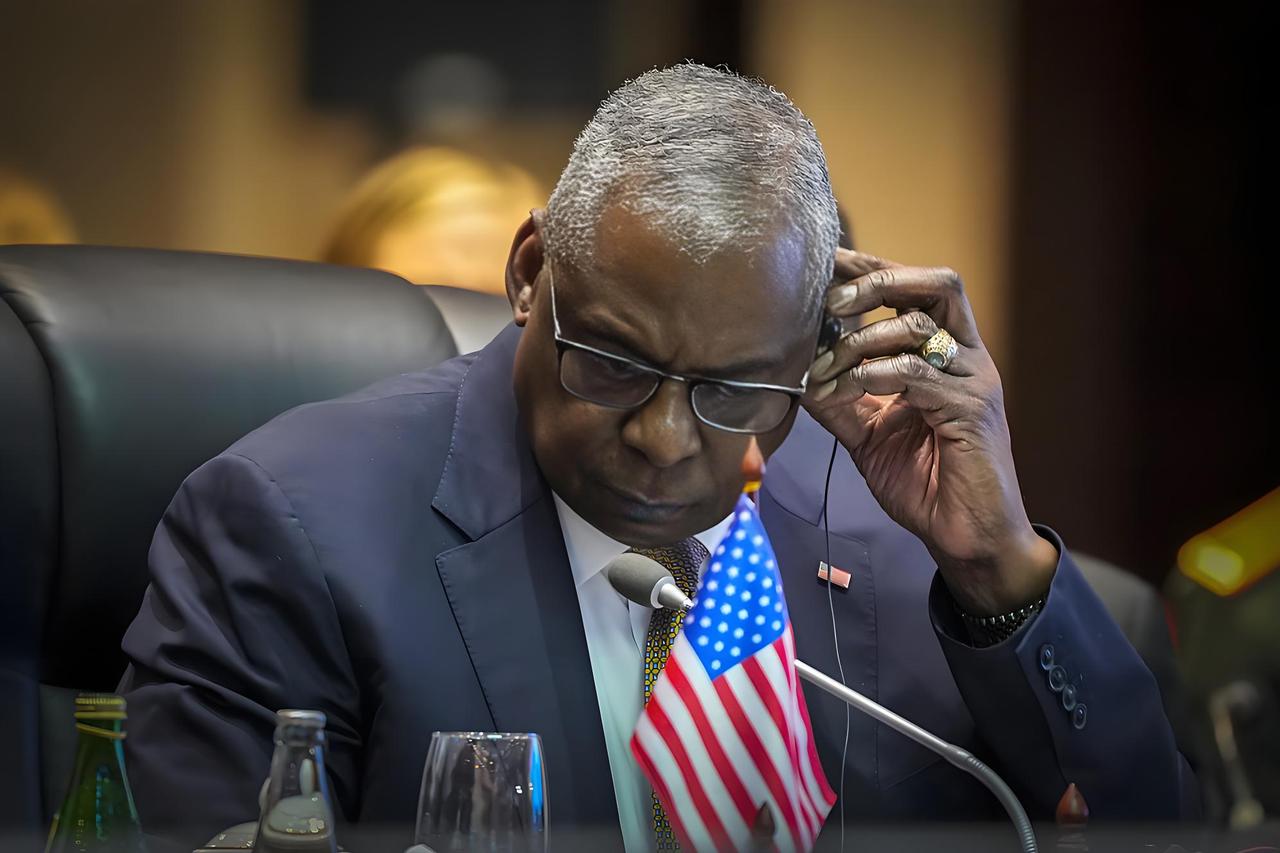 据相关信息披露，拜登时期的国防部长奥斯汀曾经写信给特朗普，劝诫他不要与伊朗开战。