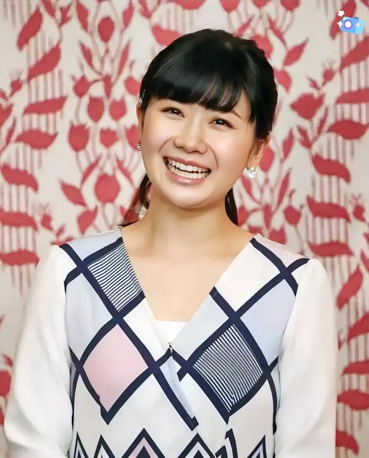 终于知道了，
为什么福原爱会嫁给A先生，
不是因为对方有钱，而是因为A先生曾经在