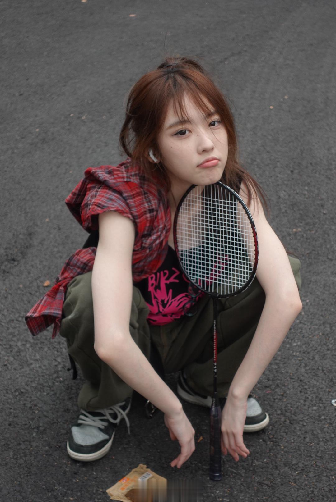 阁下的网图固然很美 但倘若我此时放上一首爱如火破碎版并发出博主的无美颜无滤镜素颜