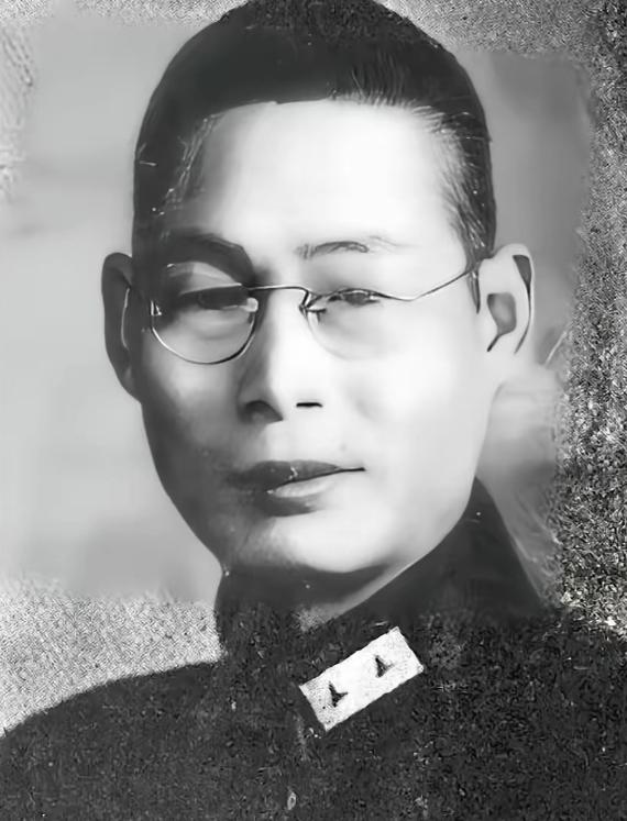 五百多个红军俘虏，李延年只说了三个字：“全杀了。”蒋介石听完大笑。这笑声背后，是