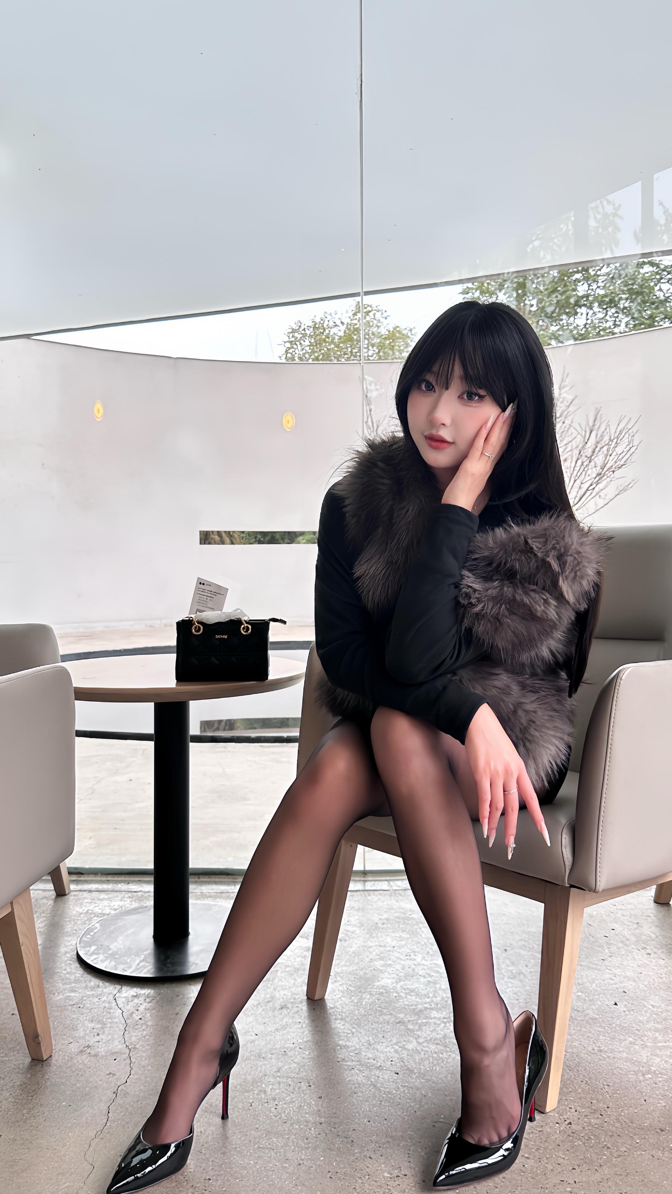 说什么又爱又恨的 实际上美梦噩梦都是我的脸吧