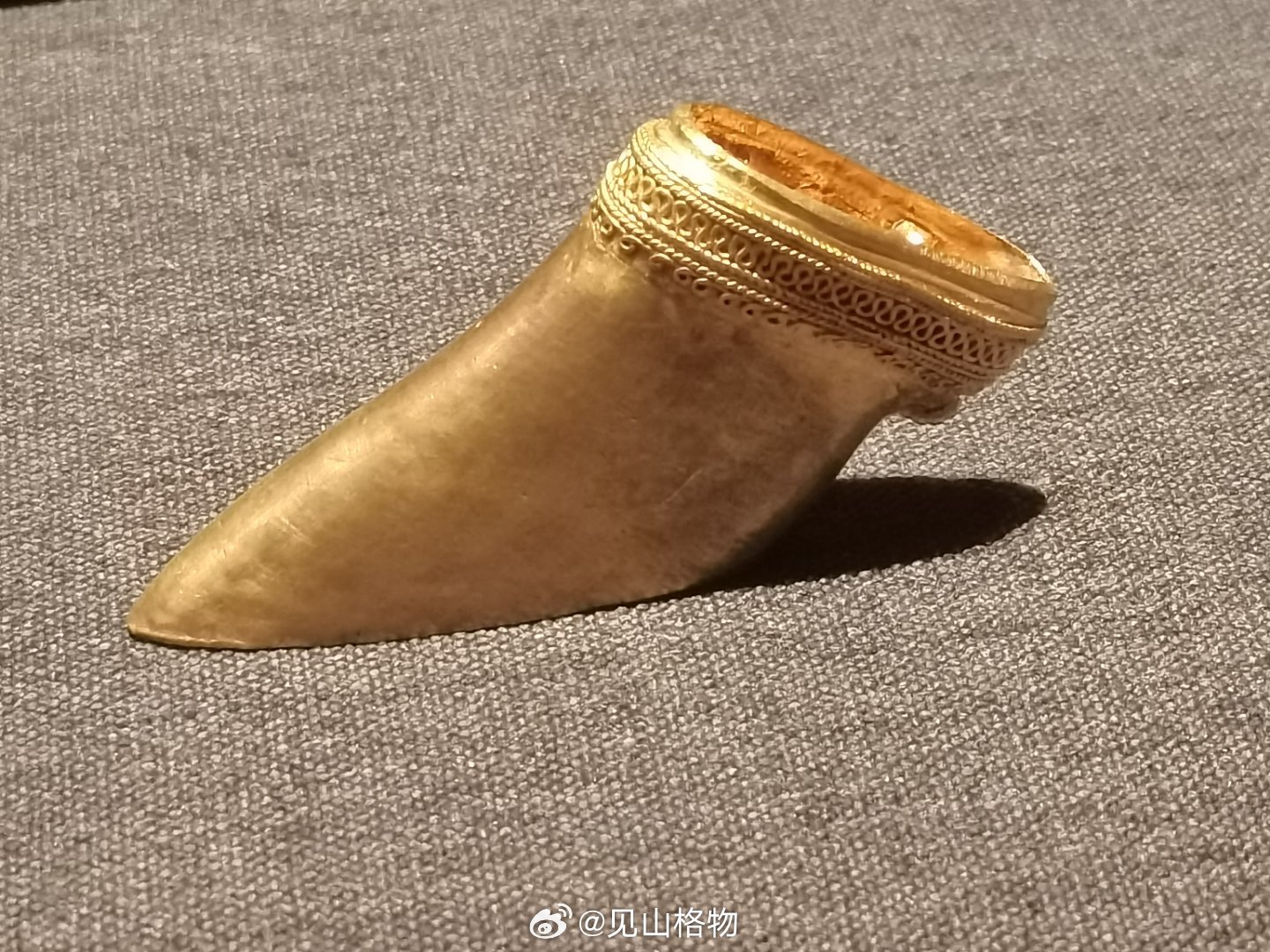 一大波金子向你袭来​而且是二千年前的金饼385枚，总重量约115公斤。  ​​​