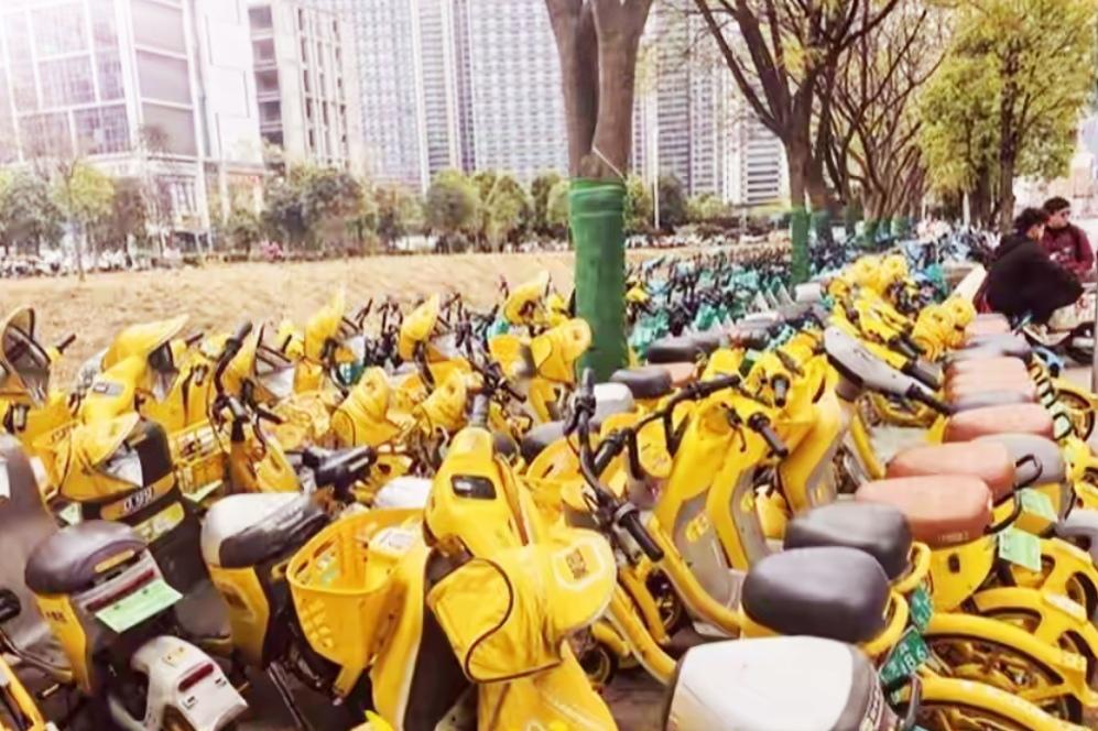 🔥炸锅！昆明共享电单车"比选"风波发酵，75选5公平吗？昆明共享电单车大洗牌，