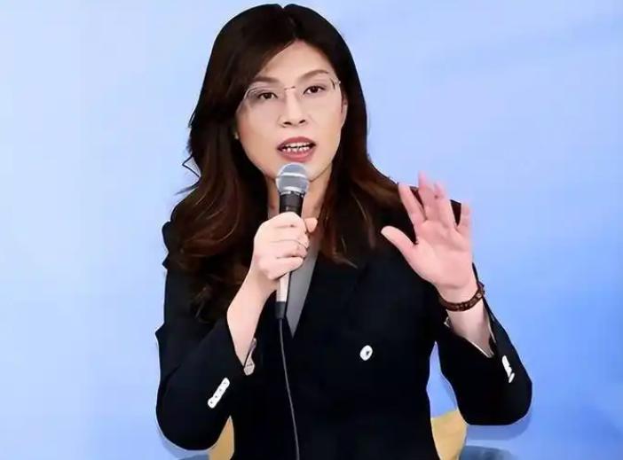 就在刚刚，

中国国民党主席郑丽文发布声明，

3月28日上午，郑丽文与韩国瑜、