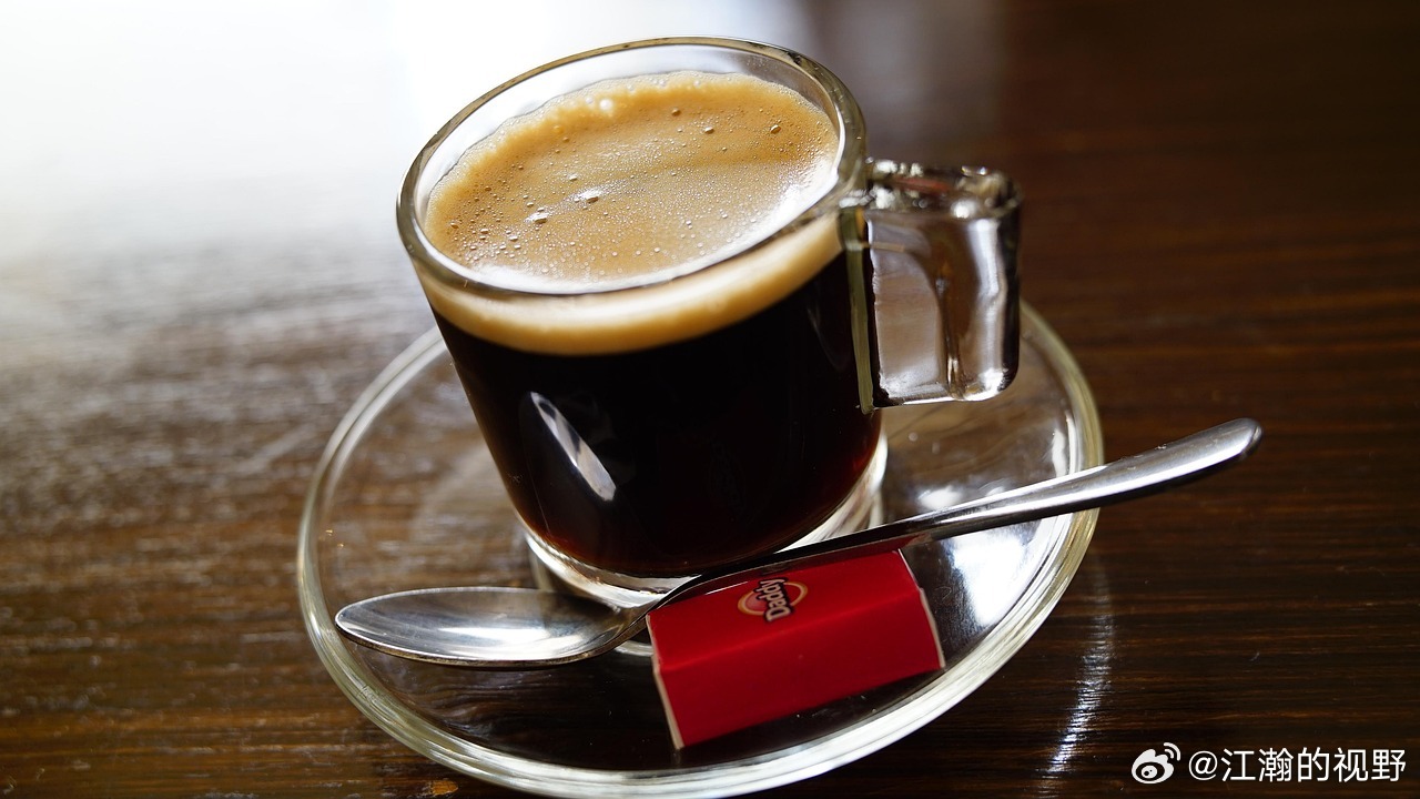 要把咖啡打成白菜价，沪上阿姨开学季大动作意欲何为？红餐网消息，近日，新茶饮品牌沪