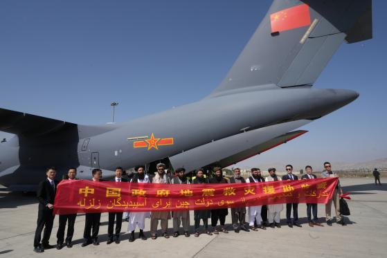 烽火问鼎计划中国两架运20飞往阿富汗 当地时间9月7日，中国政府首批援助阿富汗紧