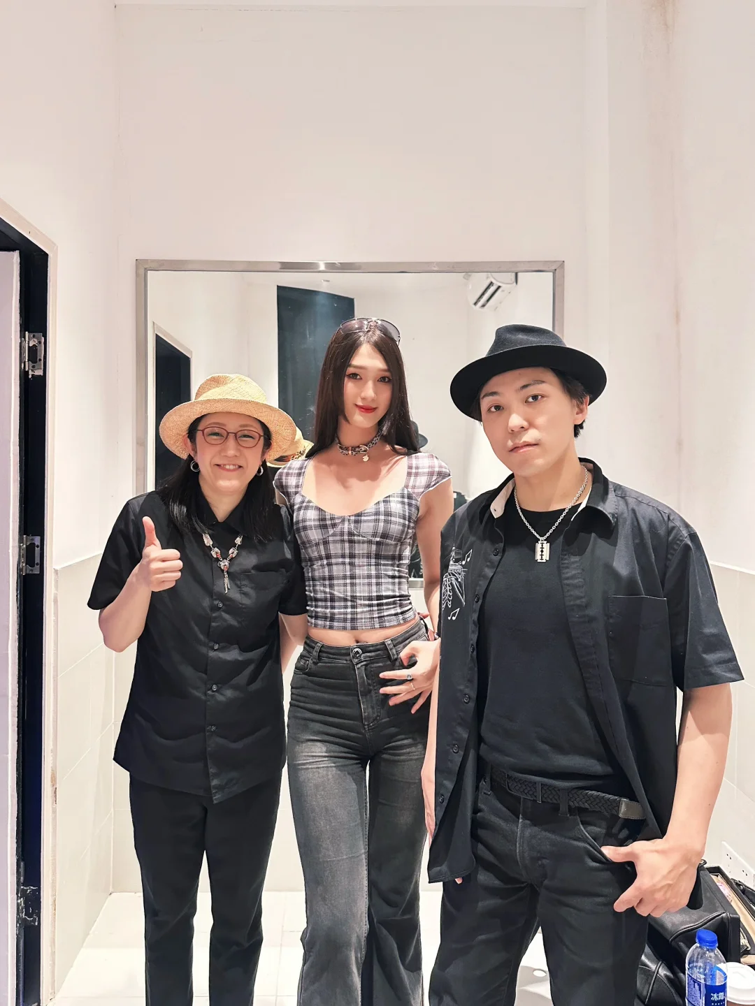 女吉他手一开口 我就坠入爱河～