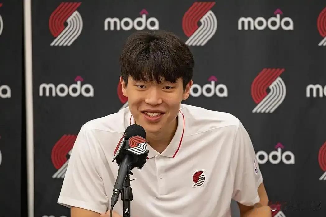 北京时间7月12日上午11点，中国球员杨瀚森将在NBA夏季联赛开拓者对阵勇士队的