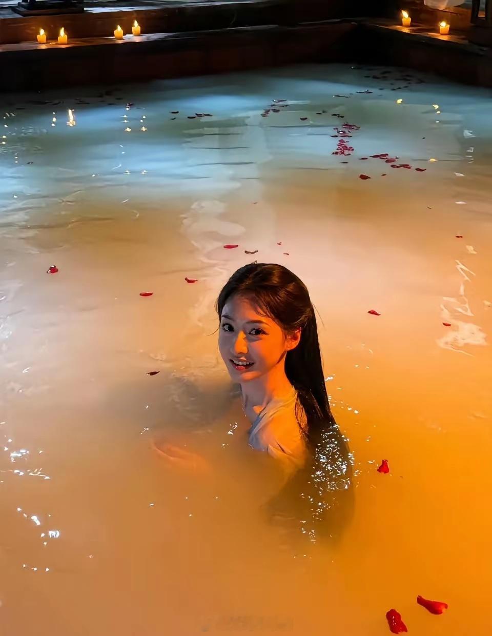 生不逢时的具像化，这张脸都只能演短剧了之前以为凭她这张脸，打磨几年演技就会爆红，