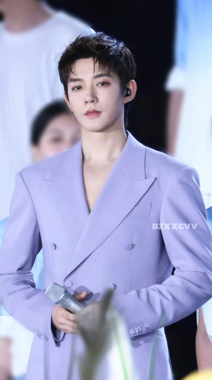 邓为超话发帖量破亿 恭喜邓为超话发帖量破1亿，真的无法复刻的存在，活粉好多，火火