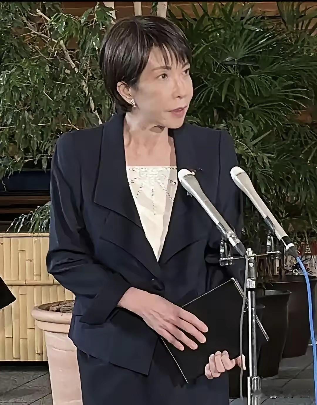 最近，日本新的首相上任了，可以这么说，这家伙给人的感觉就是，看起来就不是个好鸟，