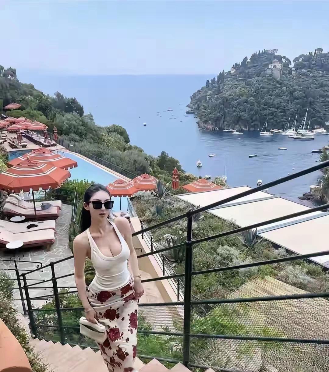 月薪过万能养得起她吗