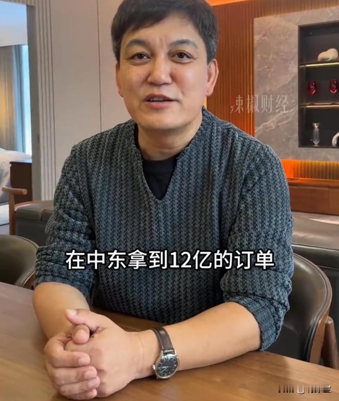 李锐真的傻？
马上都要退休的年纪辞职去创业
李锐今年都52岁了
眼看就要干到头领