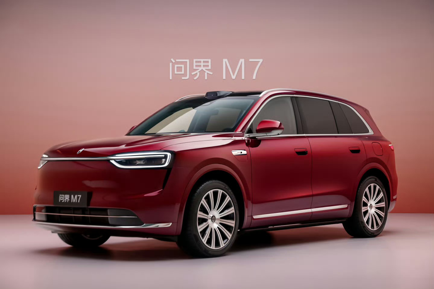 年轻人的分享欲提车后到达顶峰年轻人提车需要仪式感吗全新问界M7上市36天交付量就