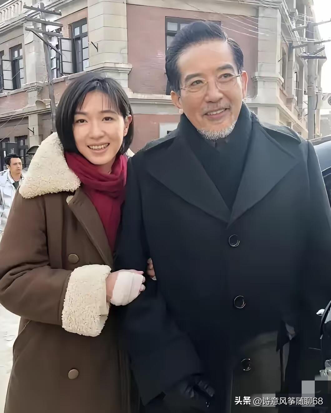 他曾经是琼瑶电视剧男主角，当年的奶油小生，男人颜值的天花板，高大英俊，如今80岁