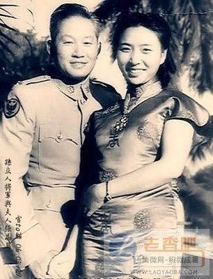 1951年的一晚，孙立人躺在床上，准备入睡，习惯性地将妻子搂进怀中。然而，刚一搂