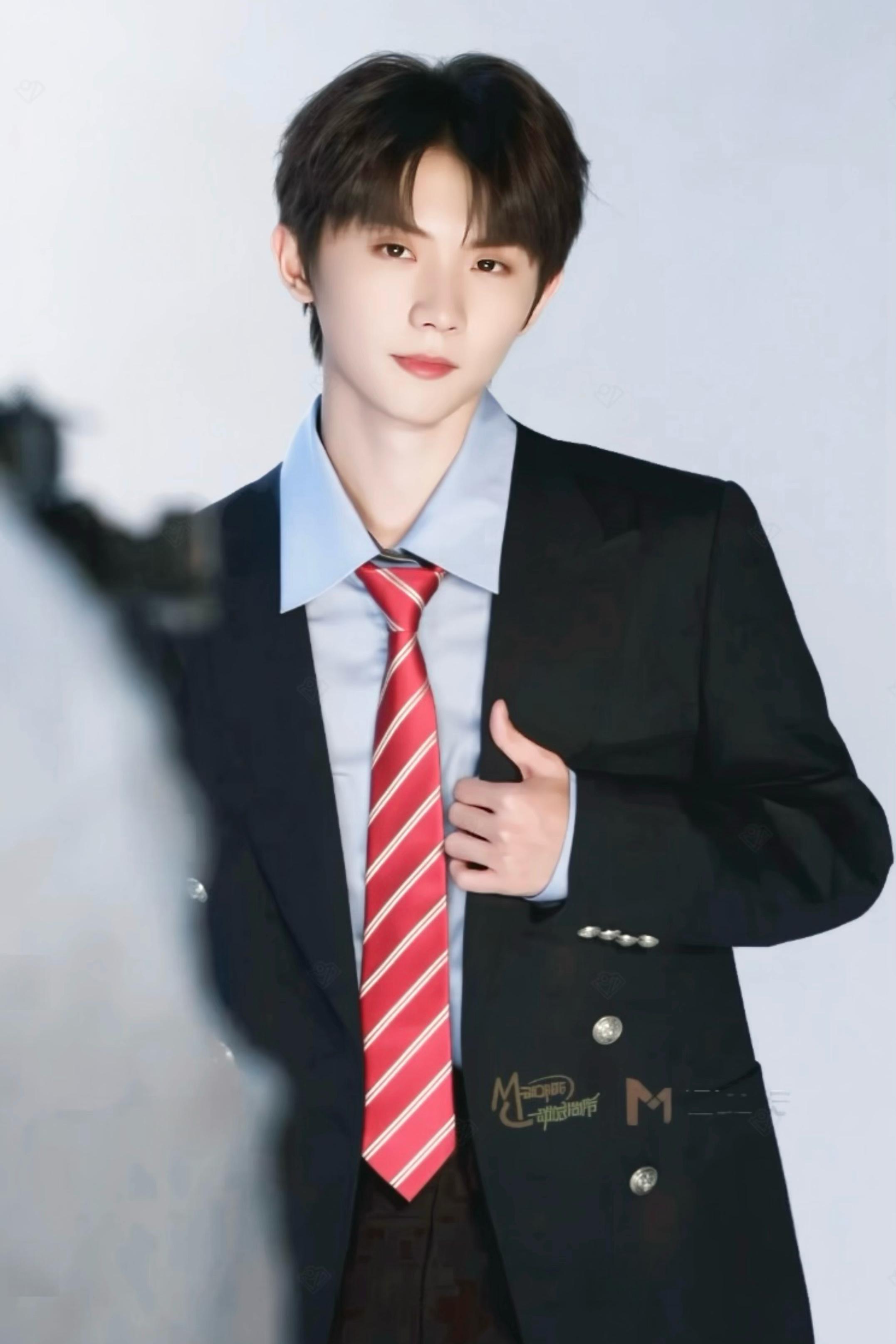 爱制服男😋🤲🏻 ​​​