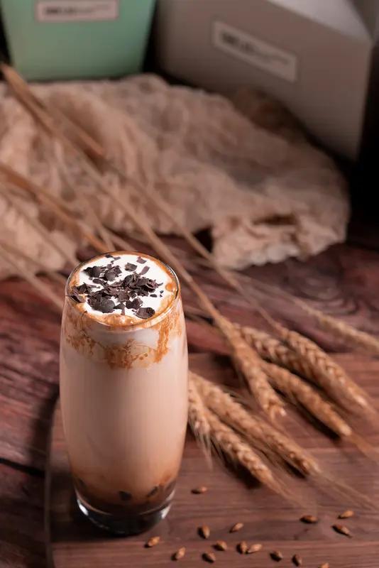 奶茶店为啥不卖热水
 花几十块买奶茶，想多要杯热水都被拒！不是商家抠门，背后全是