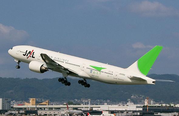 日本航空公司宁可每趟航班缴纳高达10万的过路费，也坚决不肯更改航线绕开中国领空—