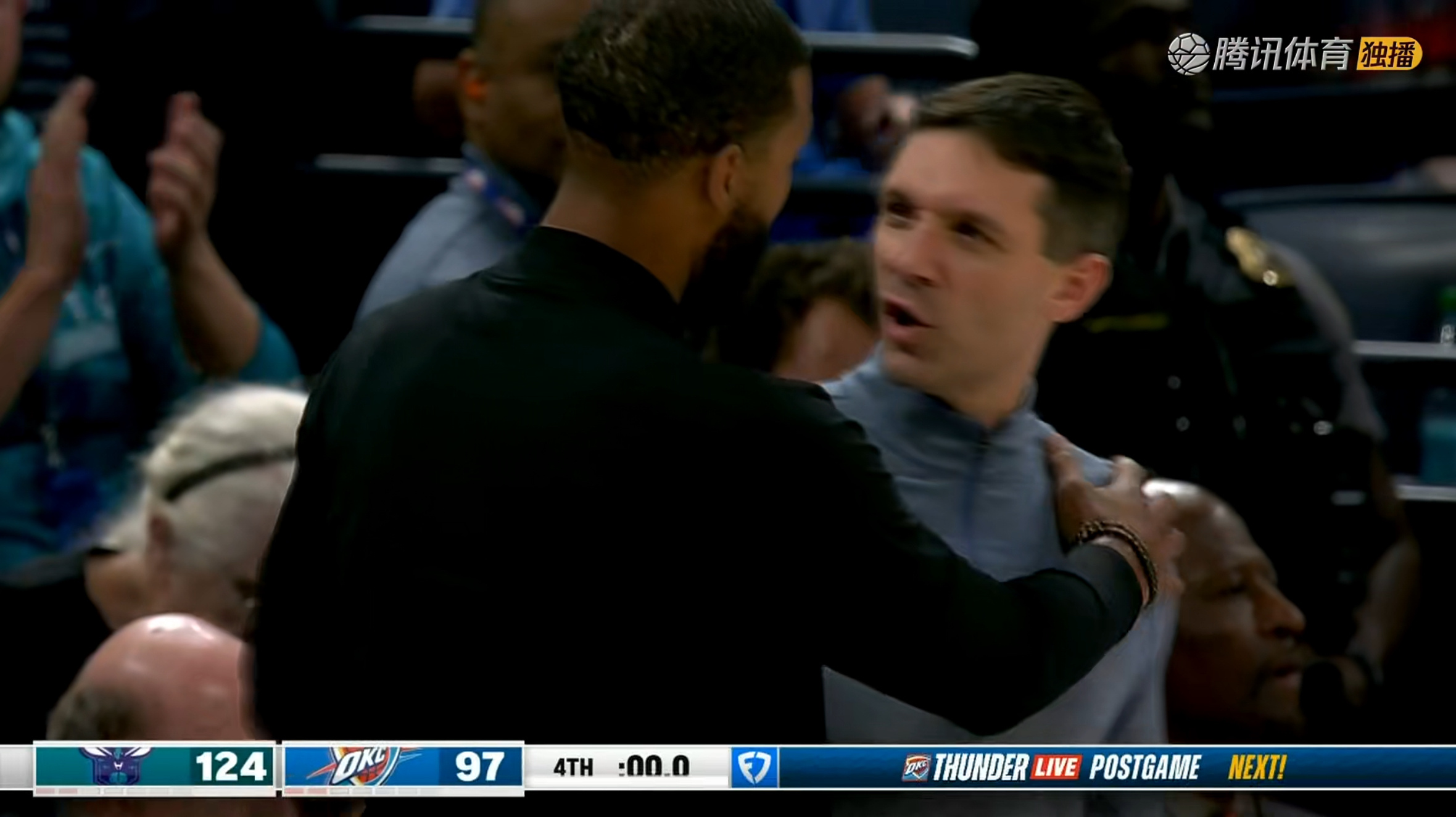 全场比赛结束，黄蜂在雷霆主场大胜雷霆 27 分，终结对其五连败，成为第七只击败卫