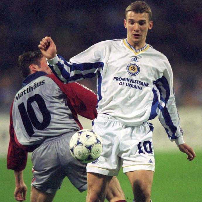 乌克兰到底算不算强队？
不好说，你说他不是强队吧，但是乌克兰很多次打进世界杯和欧