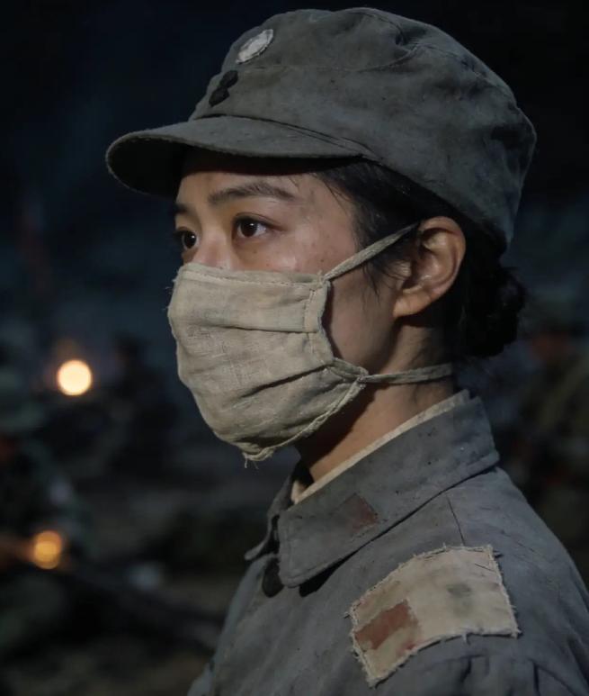 1943年，日军请一个女医生去监狱做手术，女医生一看囚犯，顿时愣住了，因为这个囚