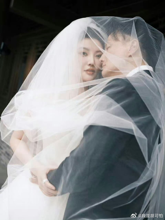 徐冬冬尹子维官宣对外婚礼真的假的，之前说请网友吃饭，现在直接安排对外婚礼，已经准