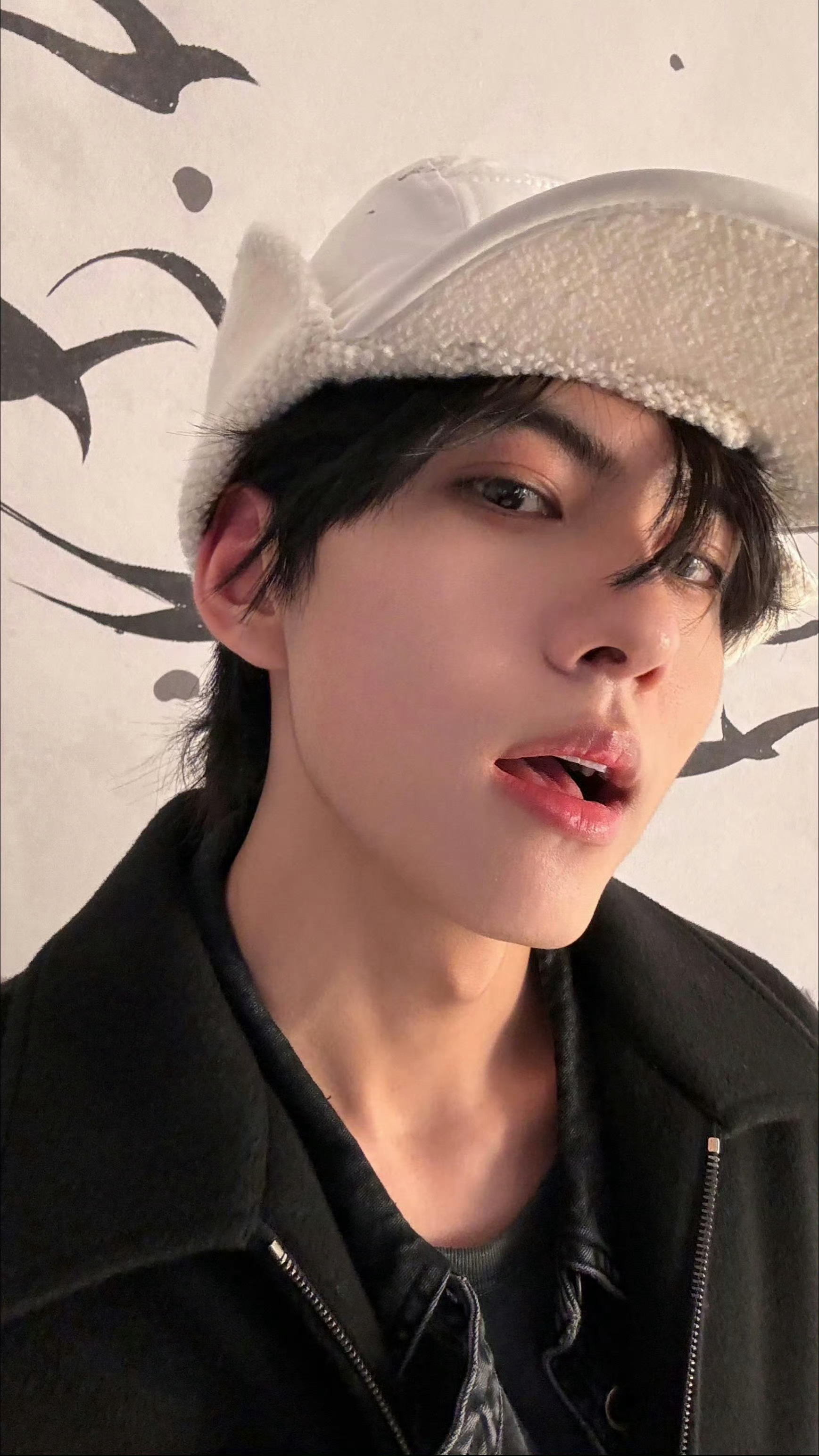 刘轩丞live自拍🤳生图颜值这么牛[哆啦A梦吃惊] ​​​