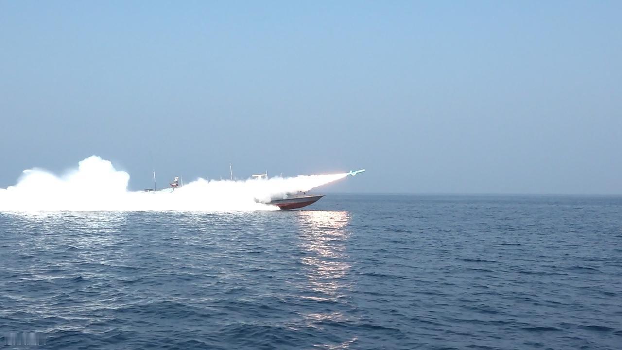 伊朗要动手了？
4月26日，伊朗“哈塔姆安比亚”中央总部警告美国：“停止海盗行为