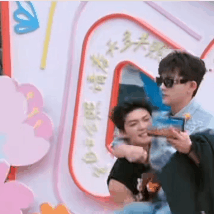 沈阳游乐园NPC比爱豆还会营业沈阳游乐园NPC玩的这么大吗 沈阳游乐园的NPC也