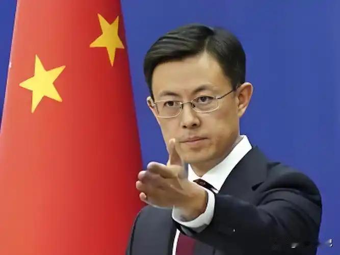 5 月 12 日这场记者会，没有一句废话，字字都是红线。
 
5月12日，美国总