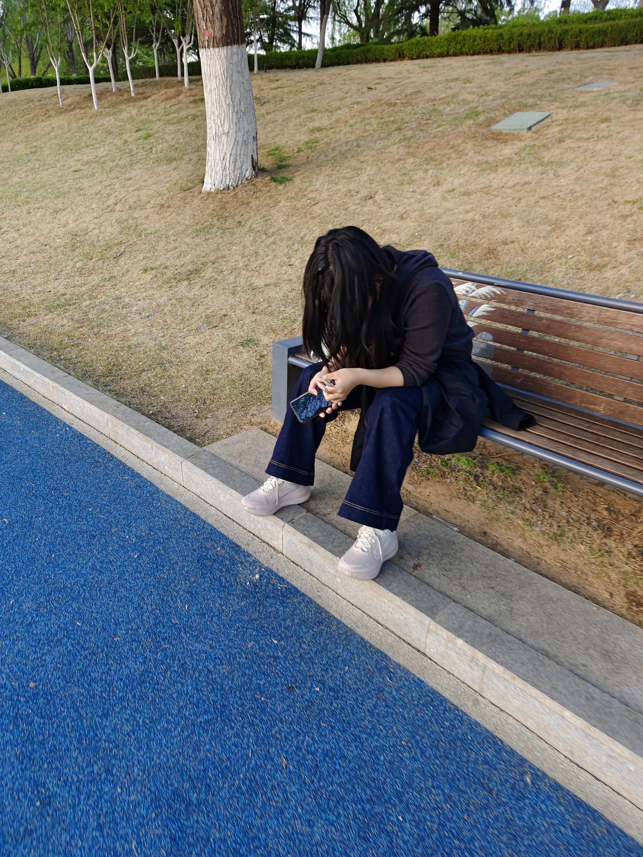 反击美以军事侵略，霍尔木兹海峡被封锁，全球能源市场飓升，股市受累，没人怀疑战争之