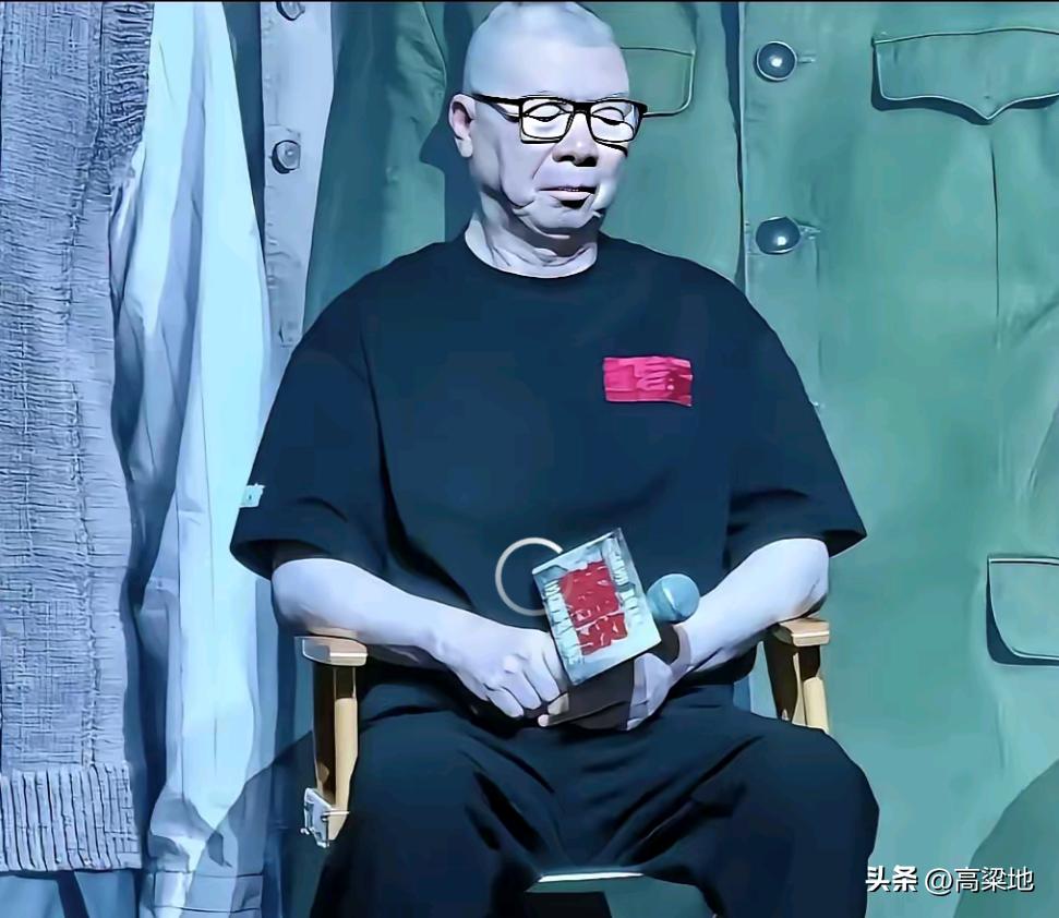 非常饱满的“无力感”从冯小刚身上泄了出来，电影《抓特务》的上映民众的不叫好，不买