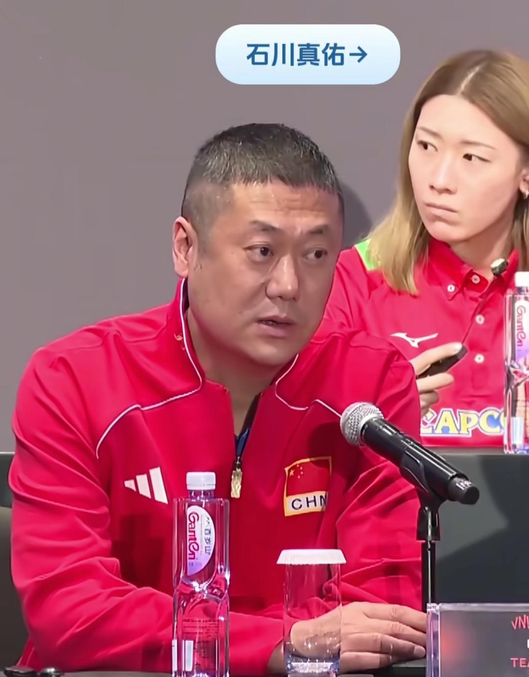 中国女排亚锦赛14人今天终于出炉，44222比例，明显是夺冠最佳阵容，吴梦洁代替