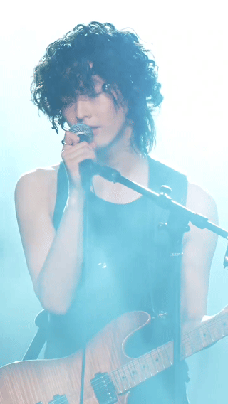 纣王看妲己就我看杨润泽这样 哎呦！哎呀妈呀！这大美人！不行！快撤快撤！谁能撤谁先