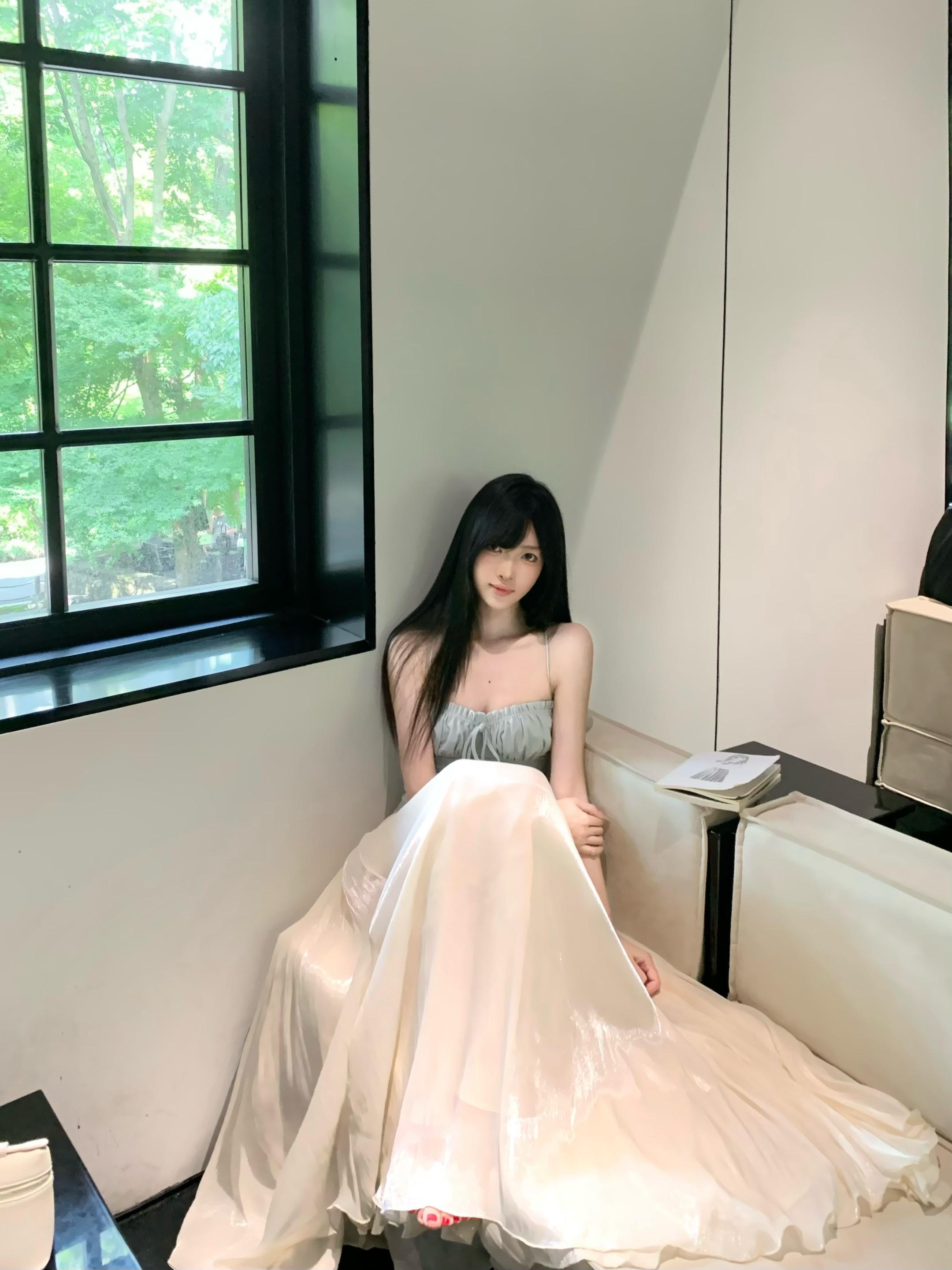 时间的参照物不过是我剪短又长长的头发