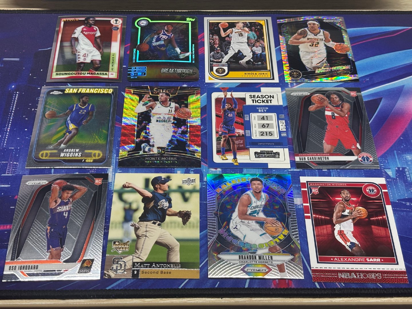 【抽12张球星卡】解决了一些生活中的大事，心情不错，来接着多抽几张卡。VJ的新秀