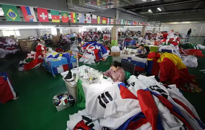 中国智造承包了世界杯半壁江山 美加墨世界杯开始了，估计很多人没注意，这次世界杯的