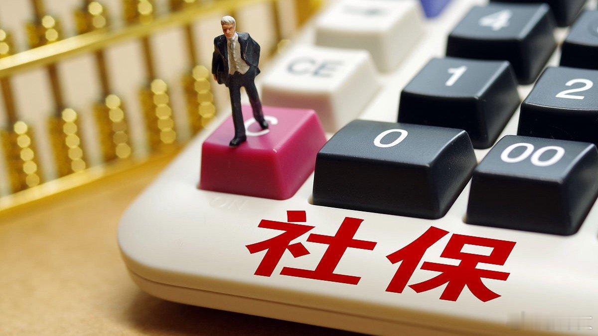 我们常聊规则是风雨中的标尺，而在个人财务的博弈场里，透明与长远就是那把不能歪的尺