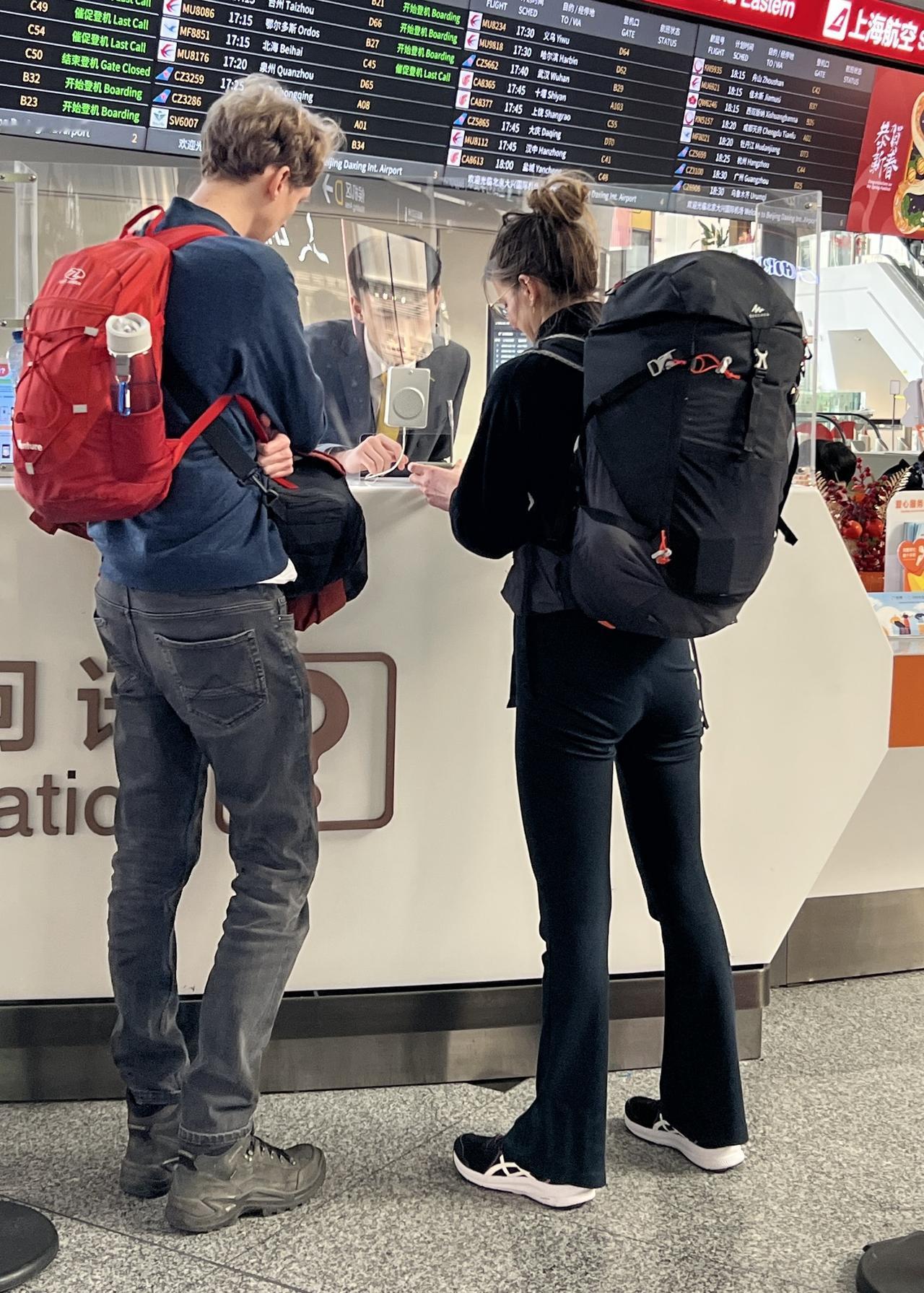 在机场、在大街、在景区很难见到欧美来华旅游的背包客，即便是免签的日韩游客也很少见