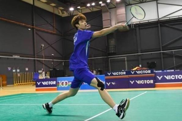 #记录我的2024#欧洲赛季即将开始 黄智勇退出 即将手术
据马来西亚媒体报道，