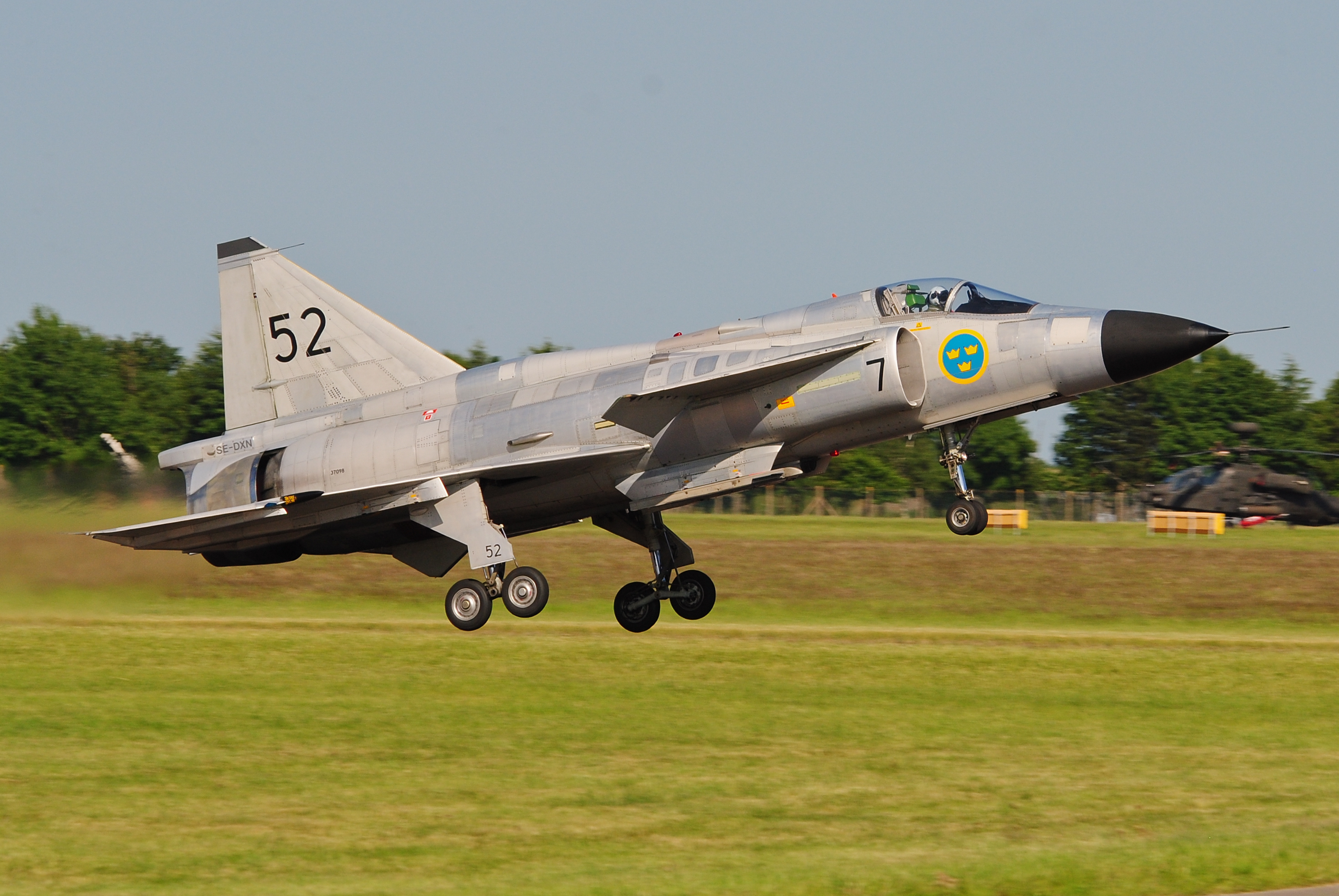 分享圖片：瑞典薩博AJ-37/JA-37/SH-37“雷”多用途戰鬥機 